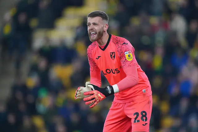 meilleurs-joueurs-de-foot-portant-le-numero-28-angus-gunn