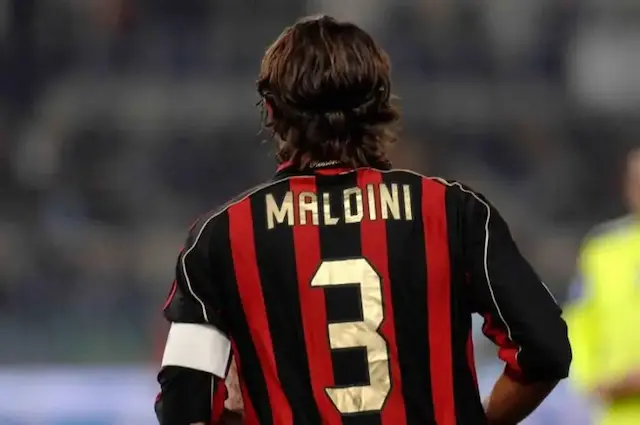 meilleurs-joueurs-de-foot-portant-le-numero-3-paolo-maldini