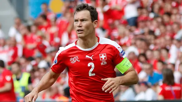 Stephan-Lichtsteiner-joueur-suisse-connu