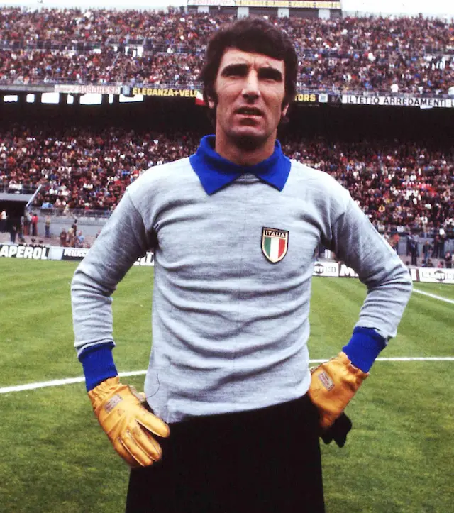 dino-zoff-joueur-de-foot-italien-connu