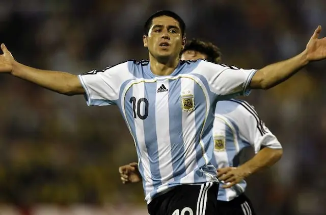 riquelme-joueur-argentin-connu