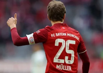 Meilleurs joueurs de foot portant le numéro 25