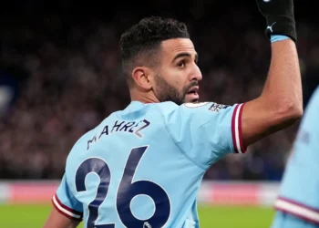 Meilleurs joueurs de foot portant le numéro 26