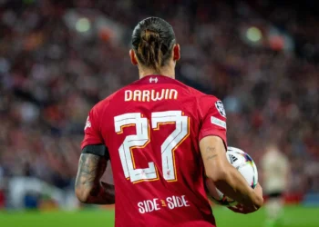 Meilleurs joueurs de foot portant le numéro 27