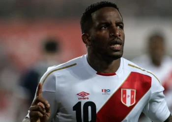 Les 11 meilleurs joueurs de foot péruviens connus